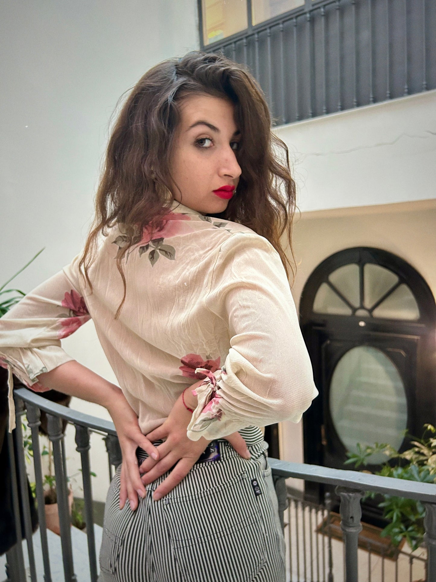 VINTAGE SHEER FLORAL SHIRT - soft beige rose print