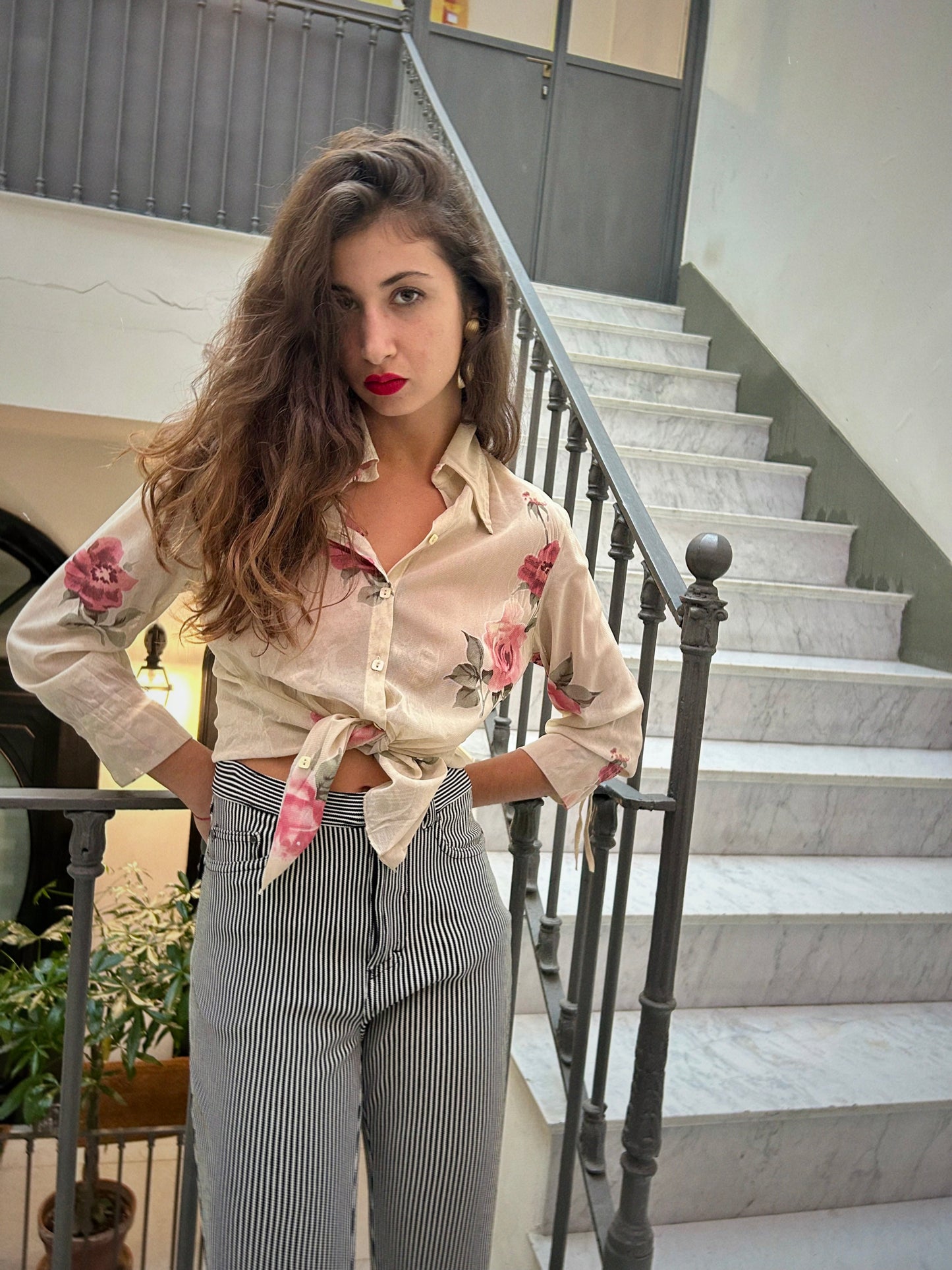 VINTAGE SHEER FLORAL SHIRT - soft beige rose print